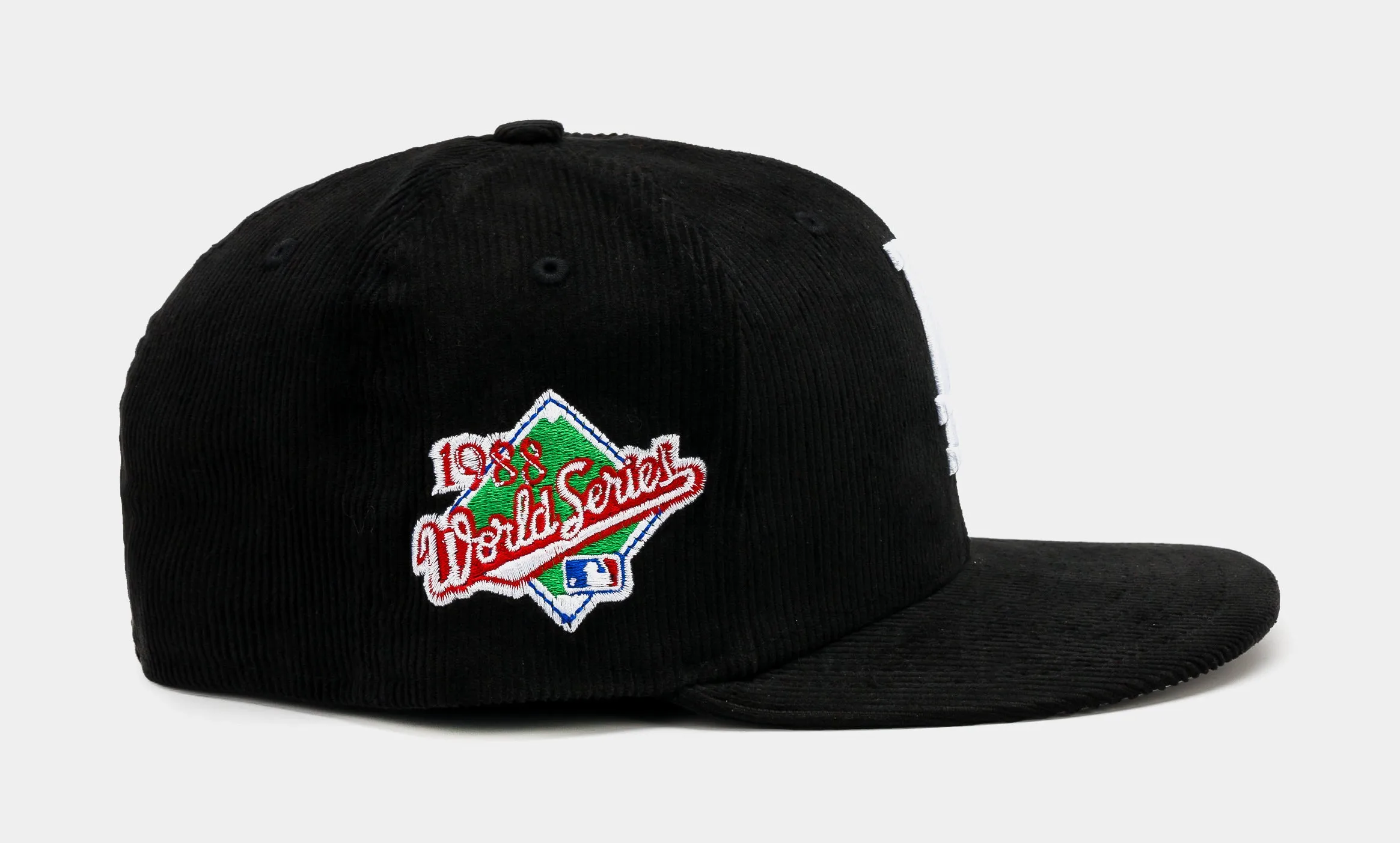 Shoe Palace Exclusive Los Angeles Dodgers Black Corduroy 59Fifty Fitted Mens Hat (Black/White)