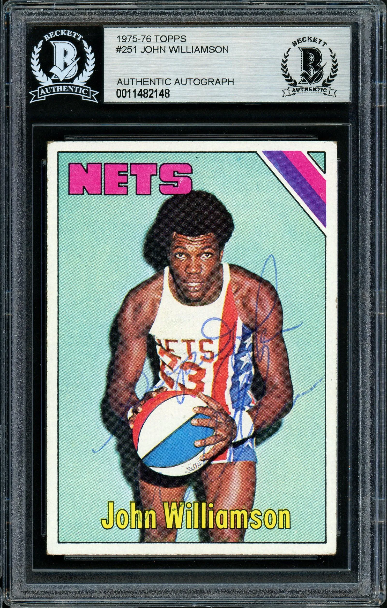 Super John Williamson Autographed 1975-76 Topps Card #251 New Jersey Nets Beckett BAS #11482148