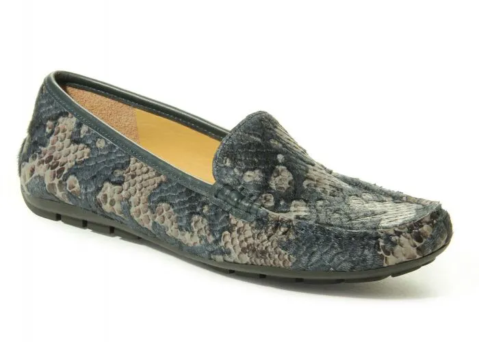 WOMEN'S VANELI ALBION LOAFER | BLUE KERPIE